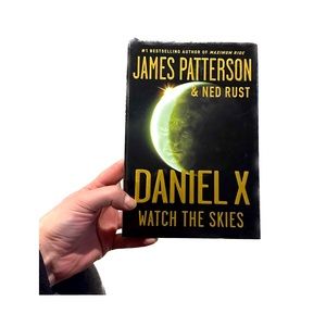 Book titled “Daniel X: Watch the Skies” by James Patterson